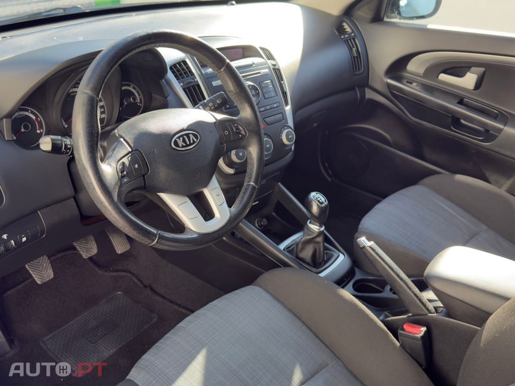 Kia Ceed SW 1.6 CRDi EX ISG
