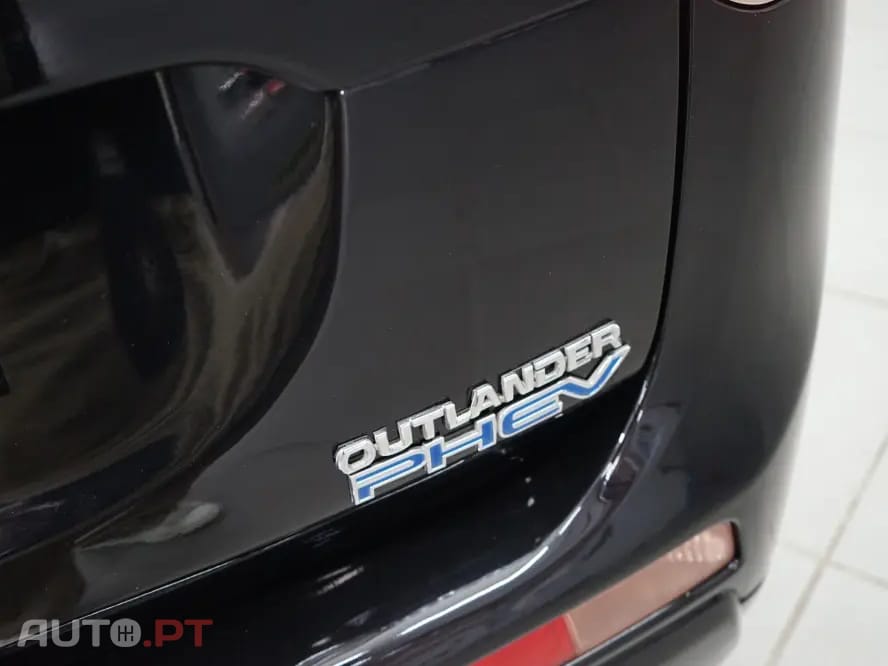 Mitsubishi Outlander 2.0 4WD Plus