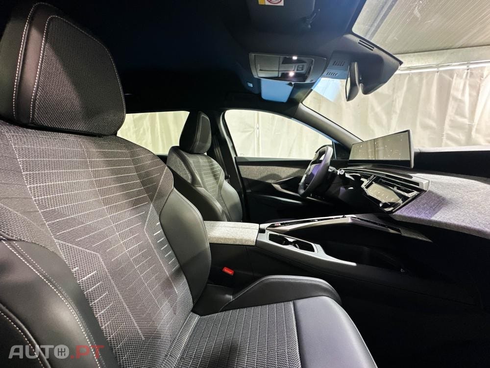 Peugeot 5008 1.2 Hybrid Allure Pack e-DCS6