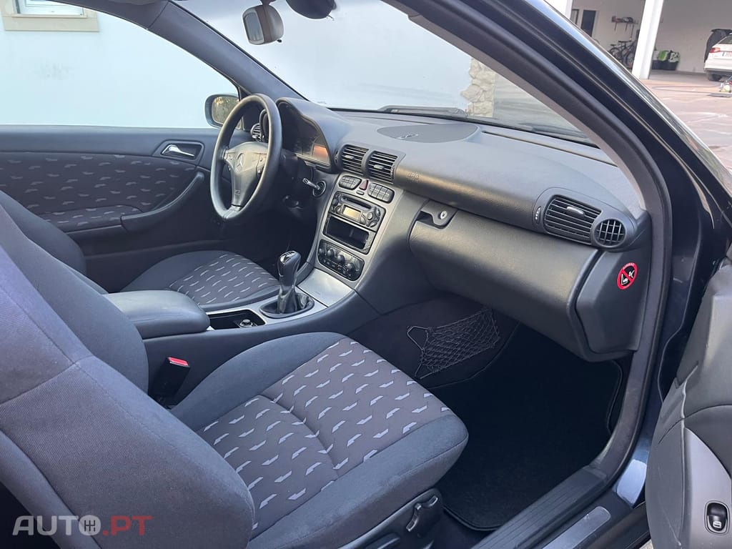 Mercedes-Benz C 220 Coupé