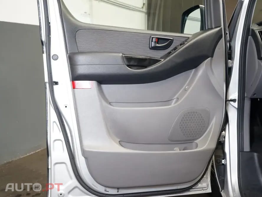 Hyundai H-1 2.5 CRDi Travel Comfort