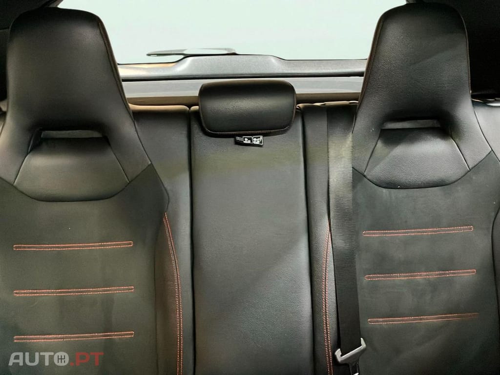 Mercedes-Benz A 200 7G-DCT AMG Line