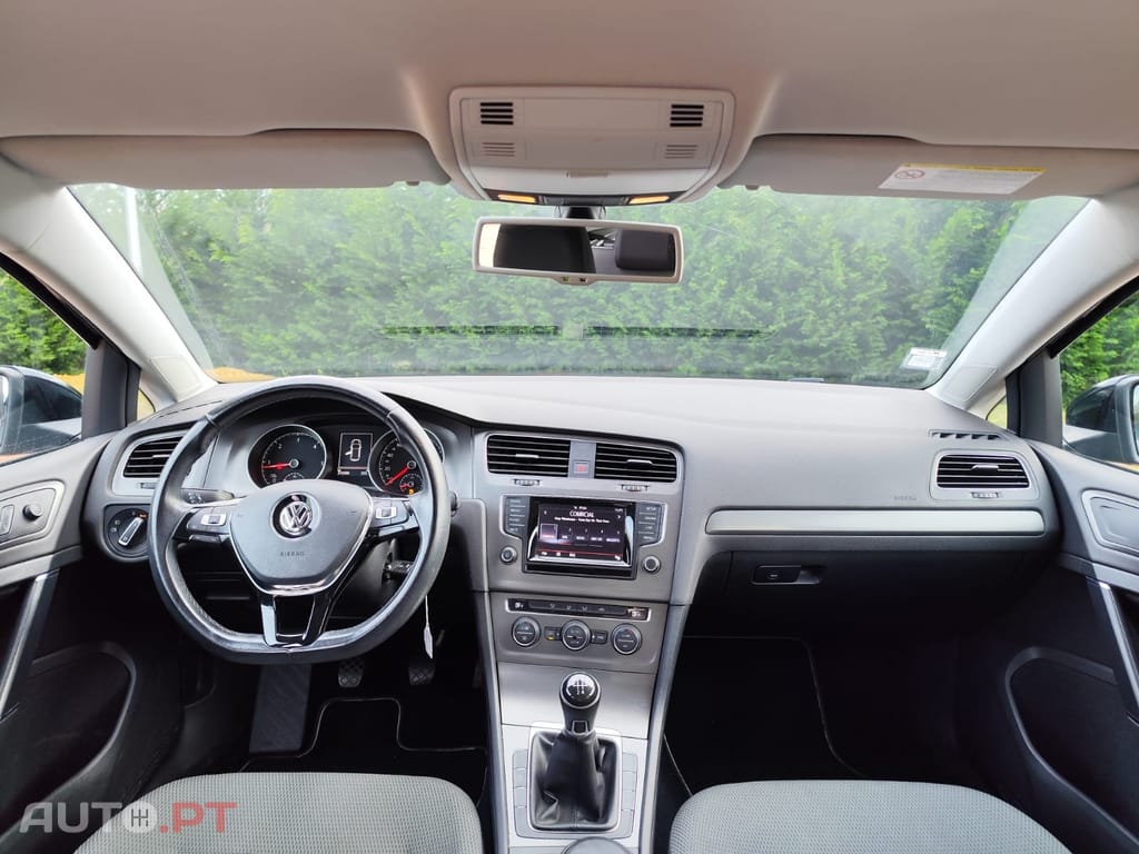Volkswagen Golf 1.6 TDi Confortline