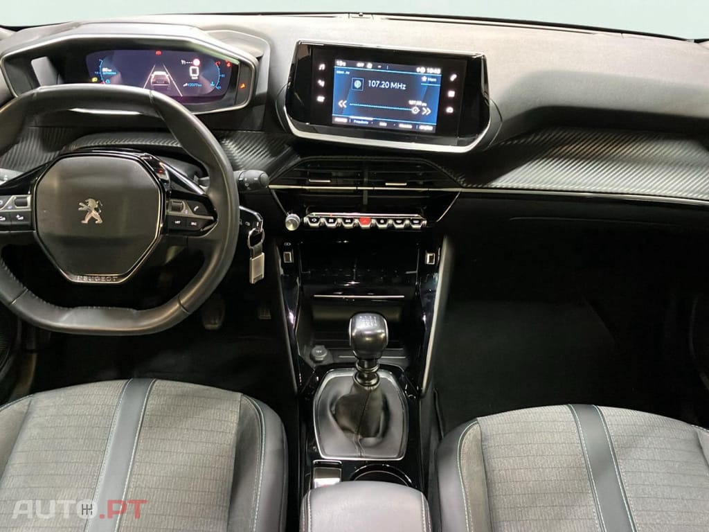 Peugeot 2008 1.2 PureTech Allure