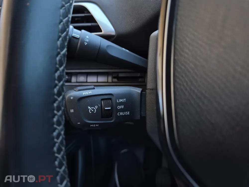 Peugeot 3008 1.5 BlueHDi Allure