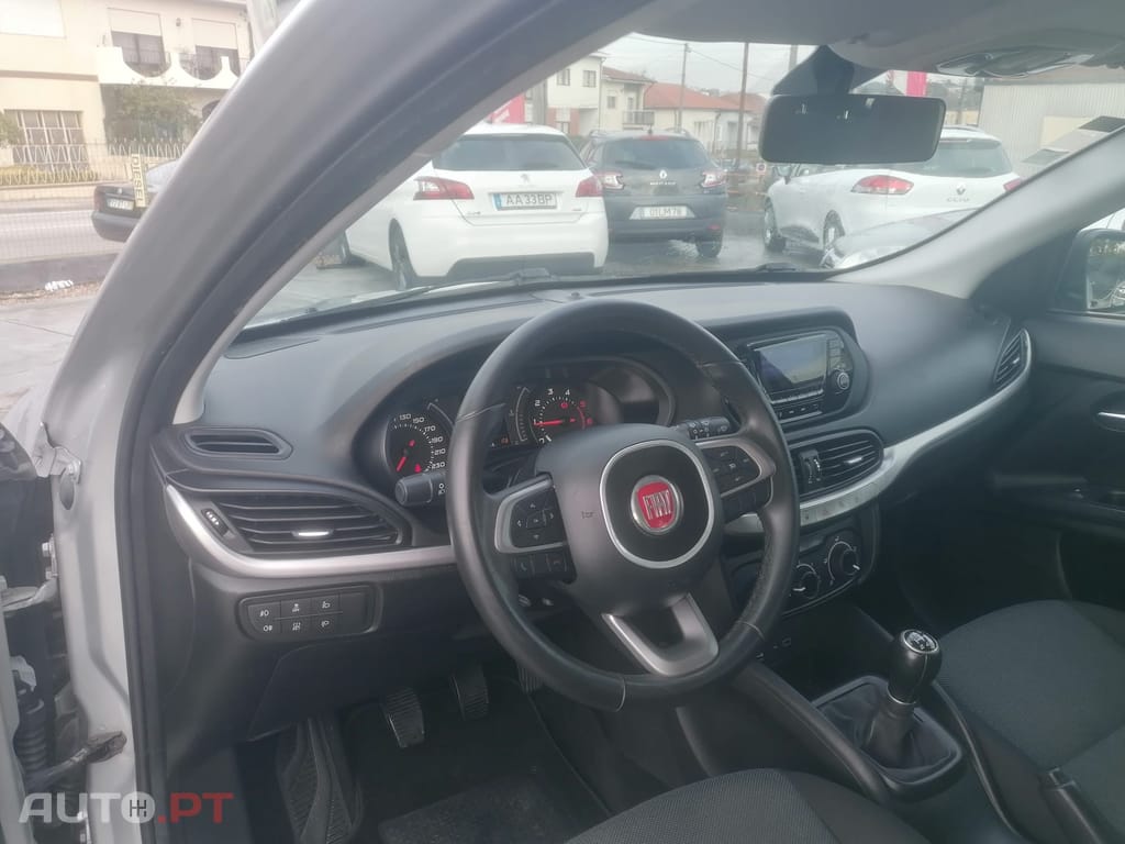 Fiat Tipo 1.3 M-Jet Pop