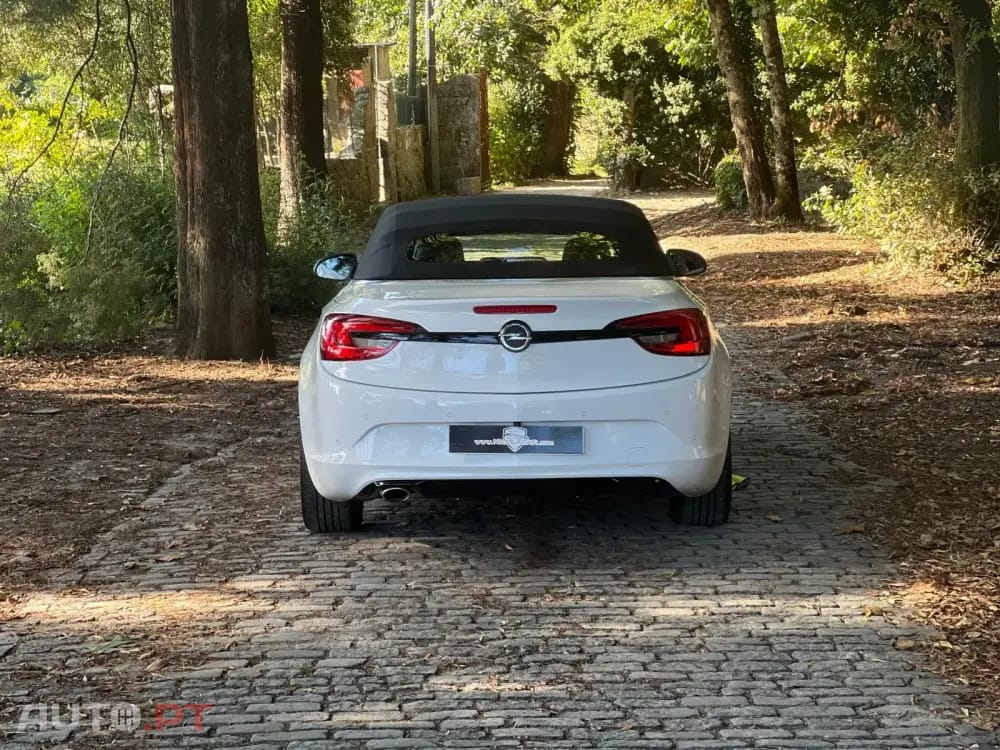 Opel Cascada 2.0 D (CDTi ecoFLEX) S&S Edition