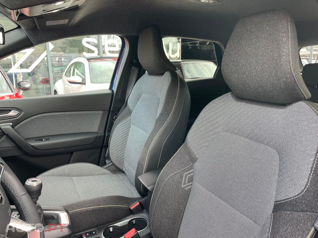 Renault Captur 1.0 TCe Techno Bi-Fuel