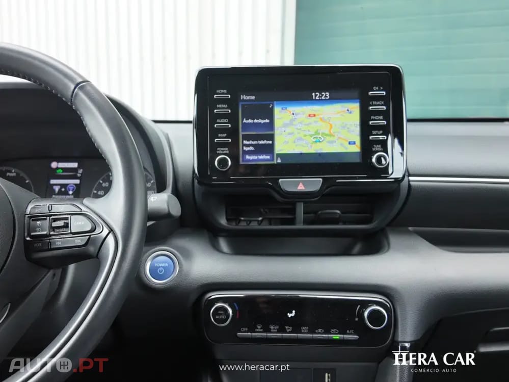 Toyota Yaris Dynamic Business