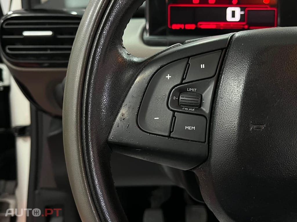 Citroen C4 Cactus 1.6 BlueHDi Shine