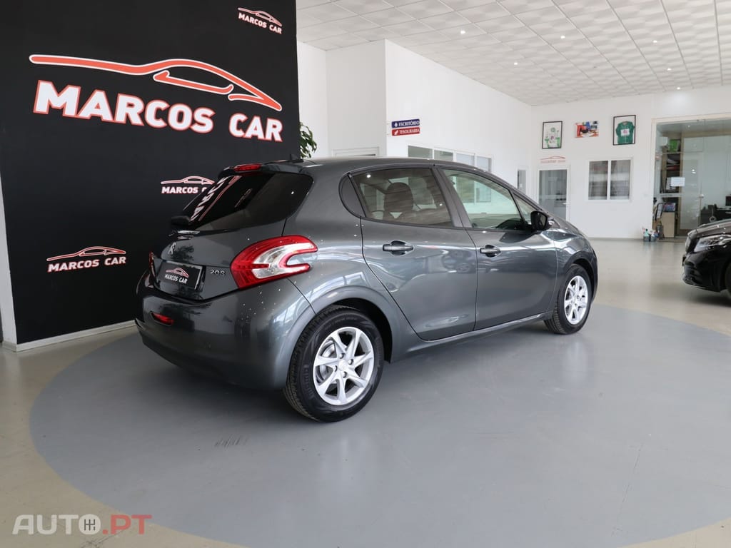 Peugeot 208 1.4 HDi Active