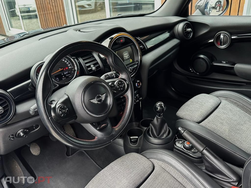 MINI Cooper Cooper D