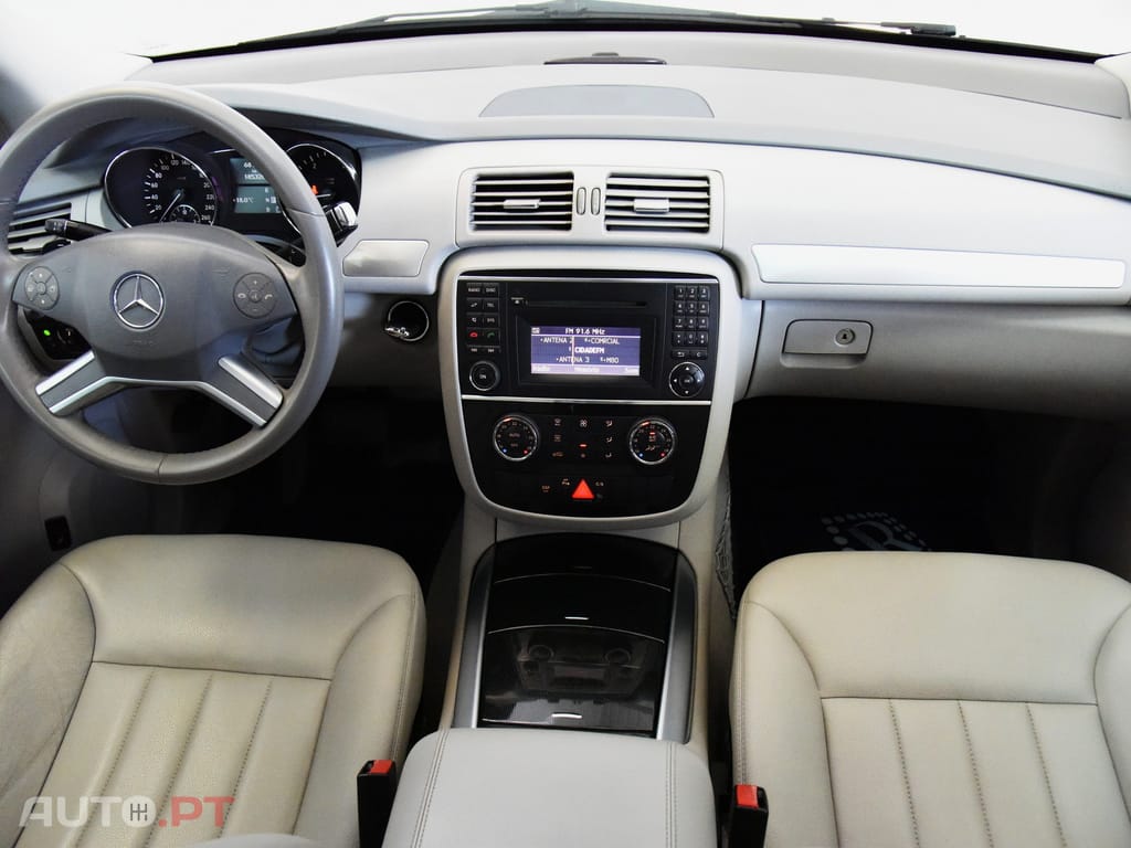 Mercedes-Benz R 320 CDi 4-Matic