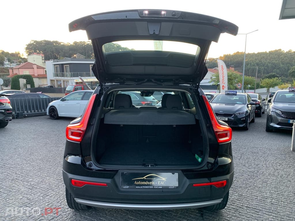 Volvo XC40 1.5 T5 PHEV Momentum