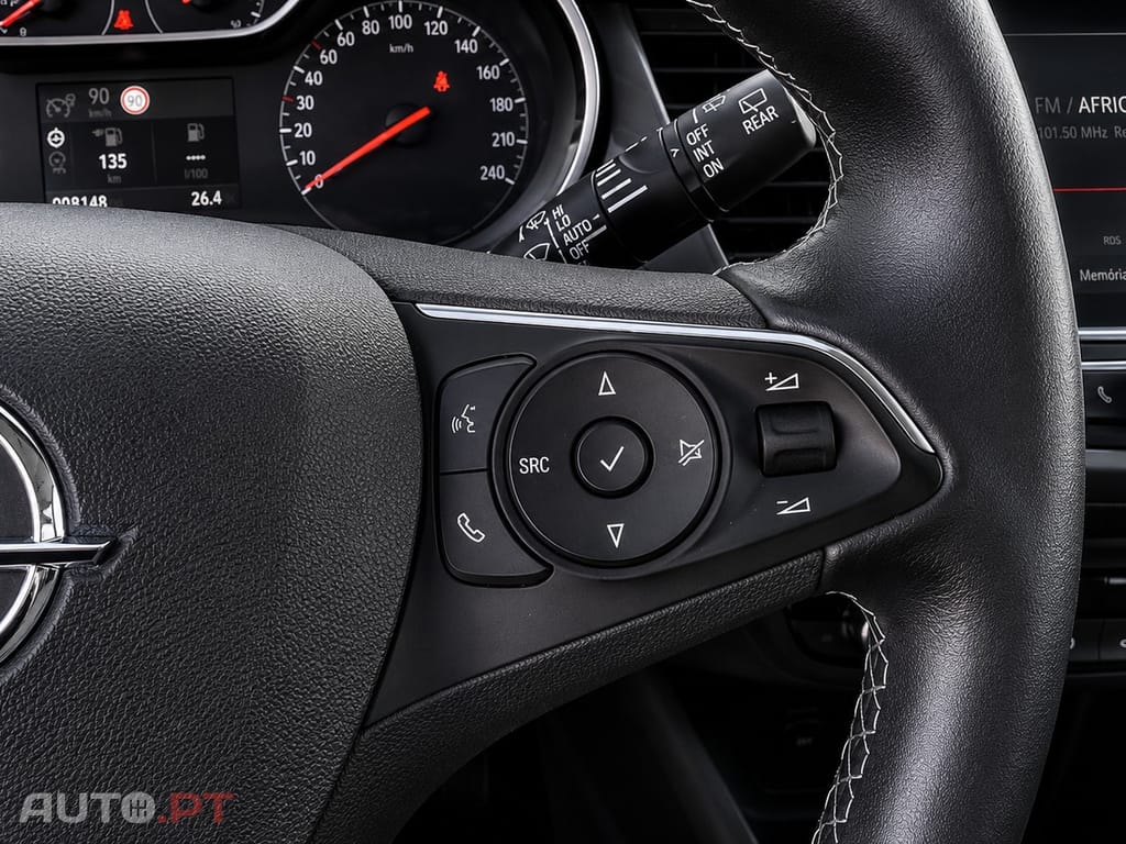 Opel Crossland 1.2 Ultimate — fotografia 12
