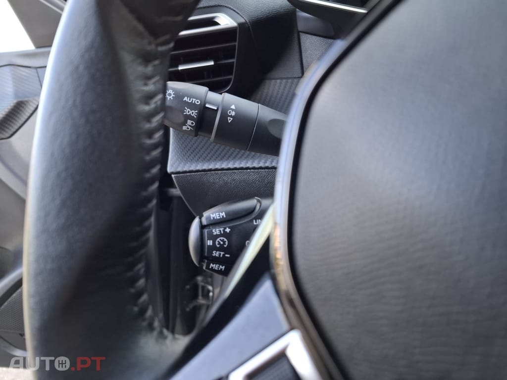 Peugeot 208 1.2 PureTech Allure