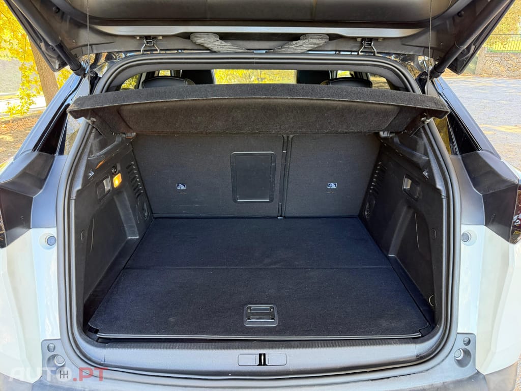 Peugeot 3008 1.6 Hybrid4 GT Pack e-EAT8