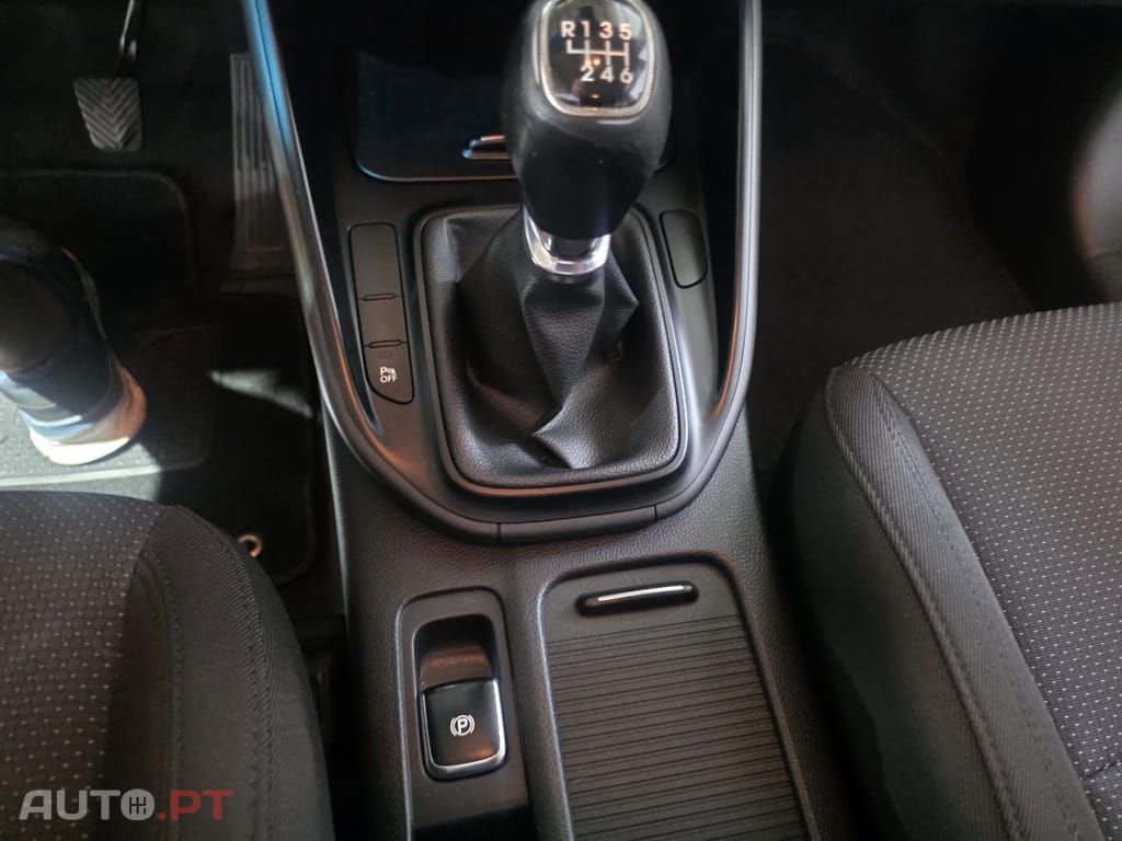 Kia Carens 1.7 CRDi ISG EX