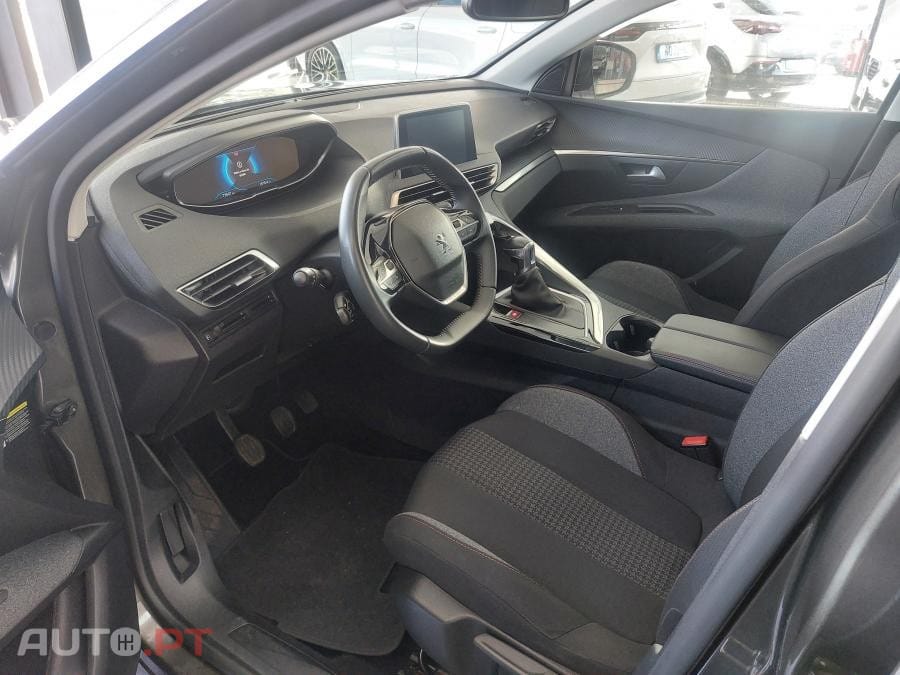 Peugeot 3008 1.5 BlueHDi Active