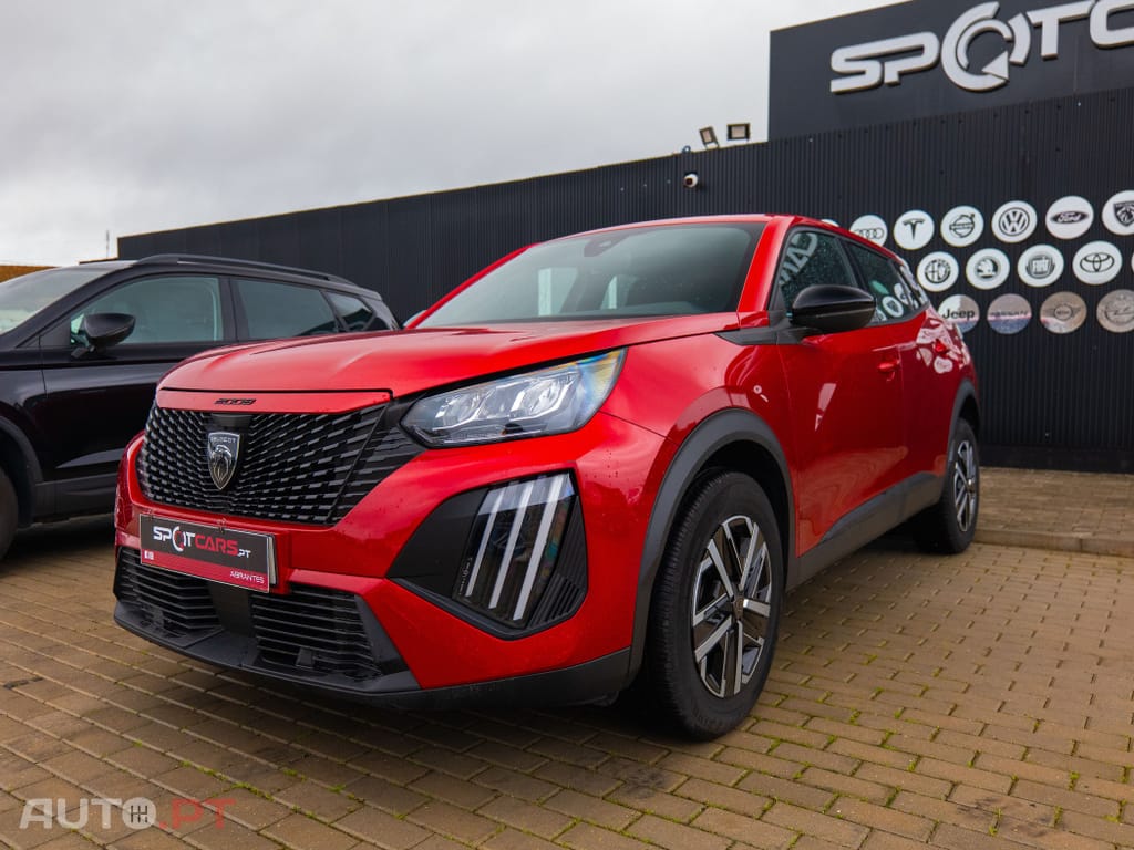 Peugeot 2008 1.2 PureTech Active Pack