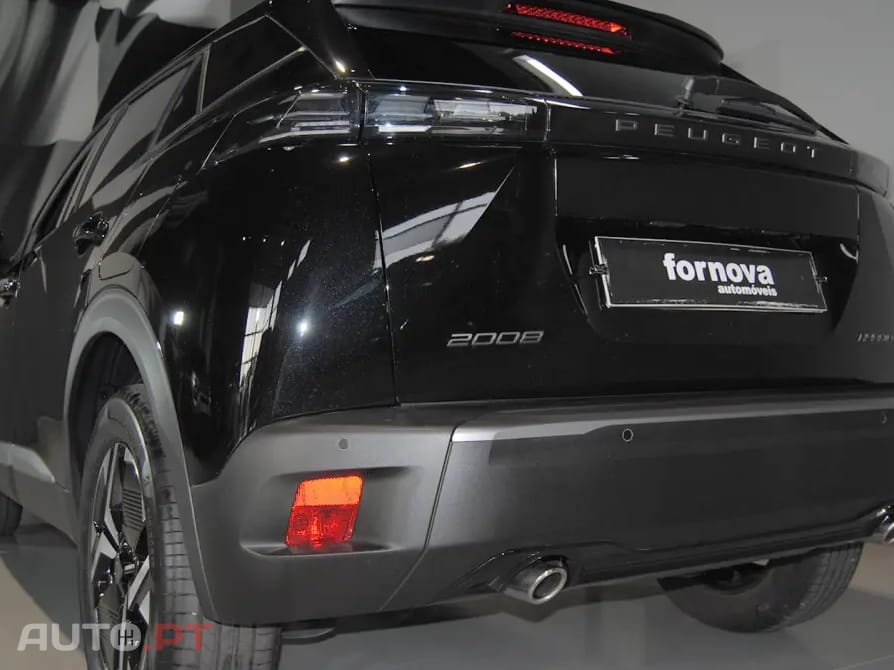 Peugeot 2008 1.2 Hybrid Allure e-DCS6