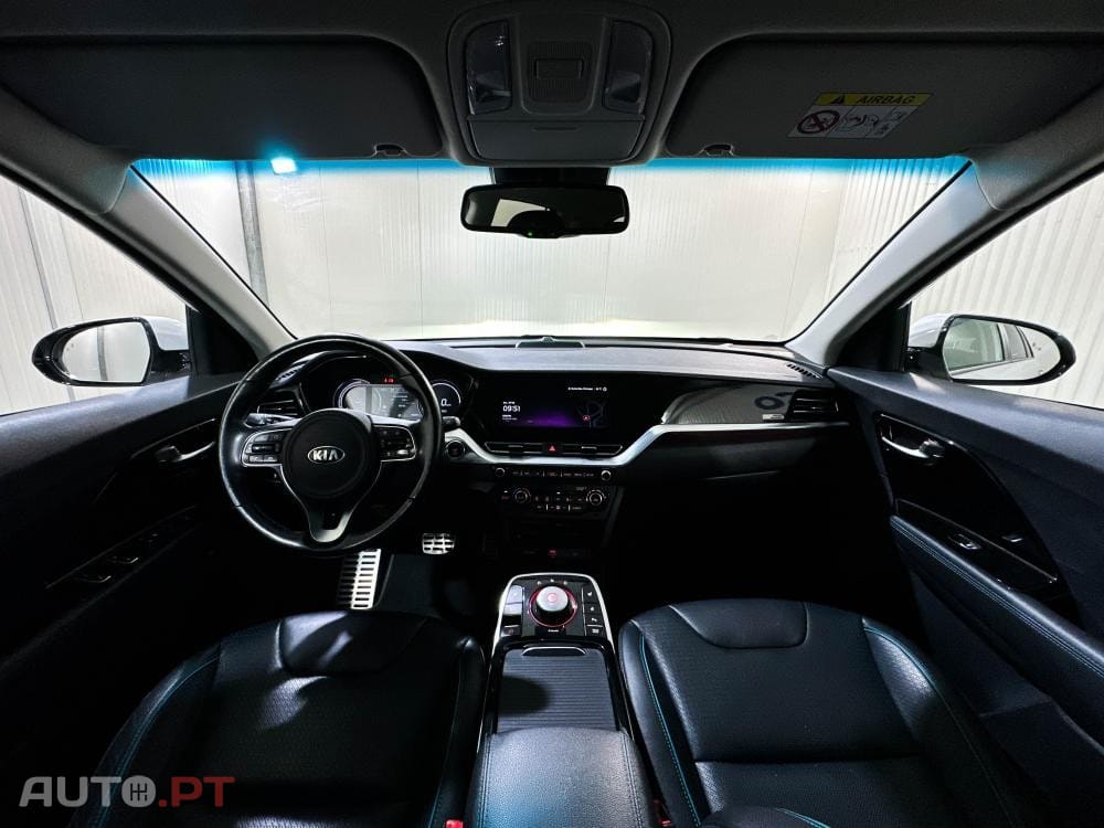 Kia Niro Premium Edition