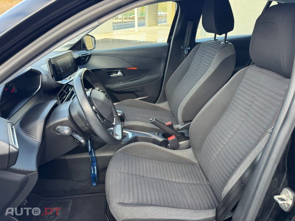 Peugeot 208 1.2 PureTech SE Style