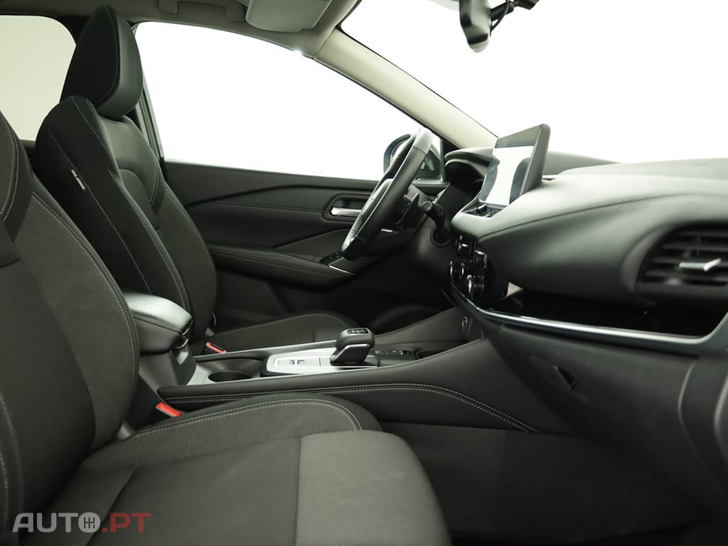 Nissan Qashqai Qashqai 1.3 DIG-T N-Connecta LED Xtronic