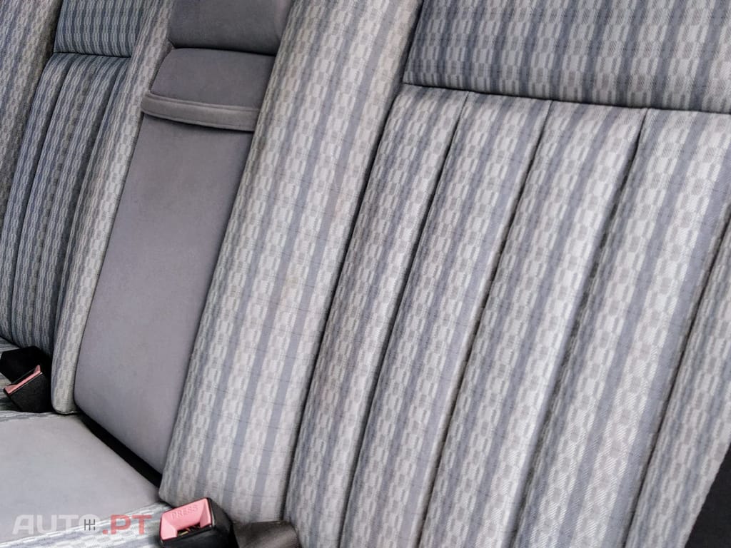 Mercedes-Benz 250 D