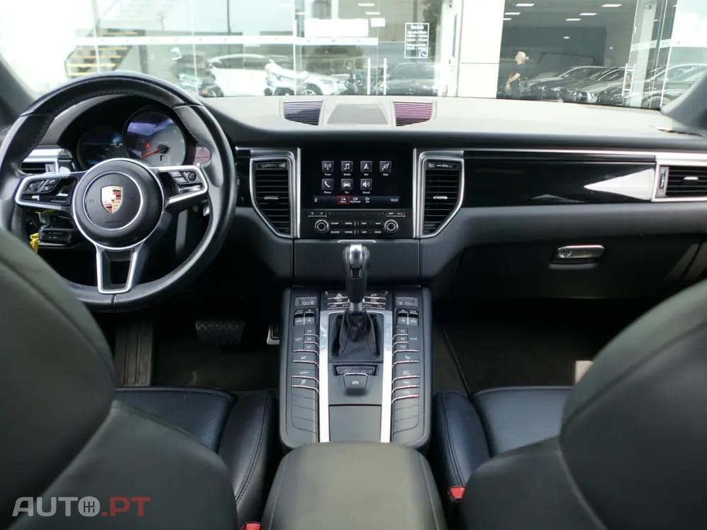 Porsche Macan S