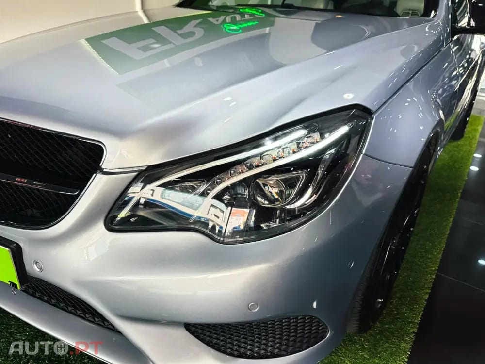 Mercedes-Benz E 250 d Auto