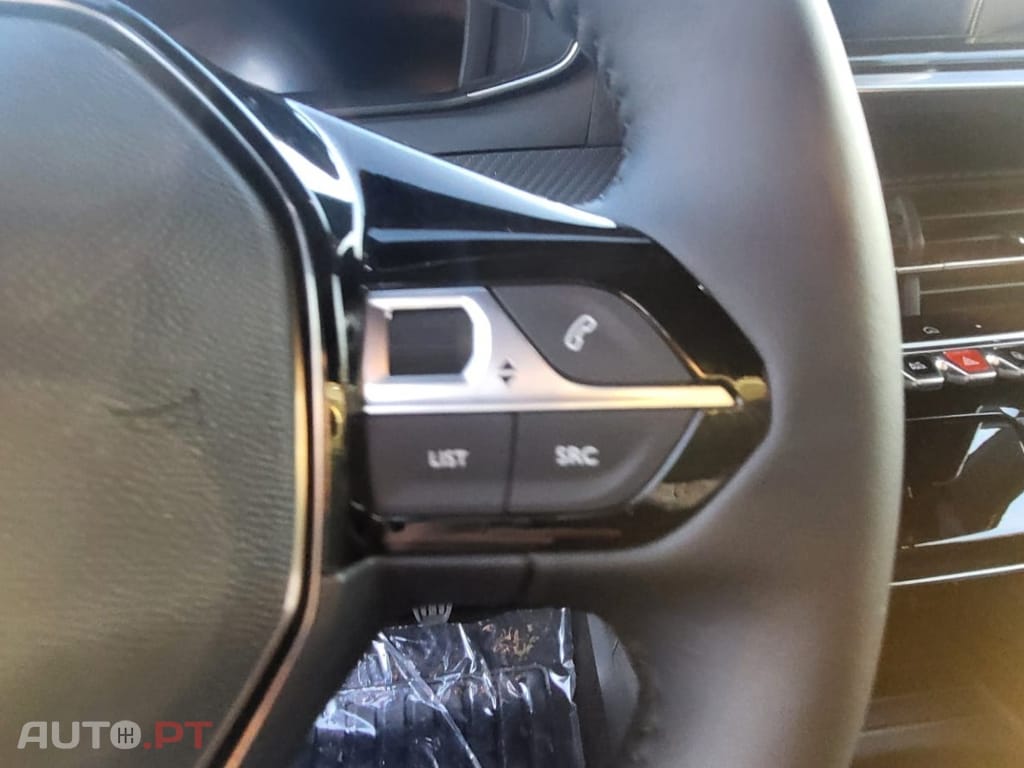 Peugeot 2008 1.2 PureTech Allure Pack