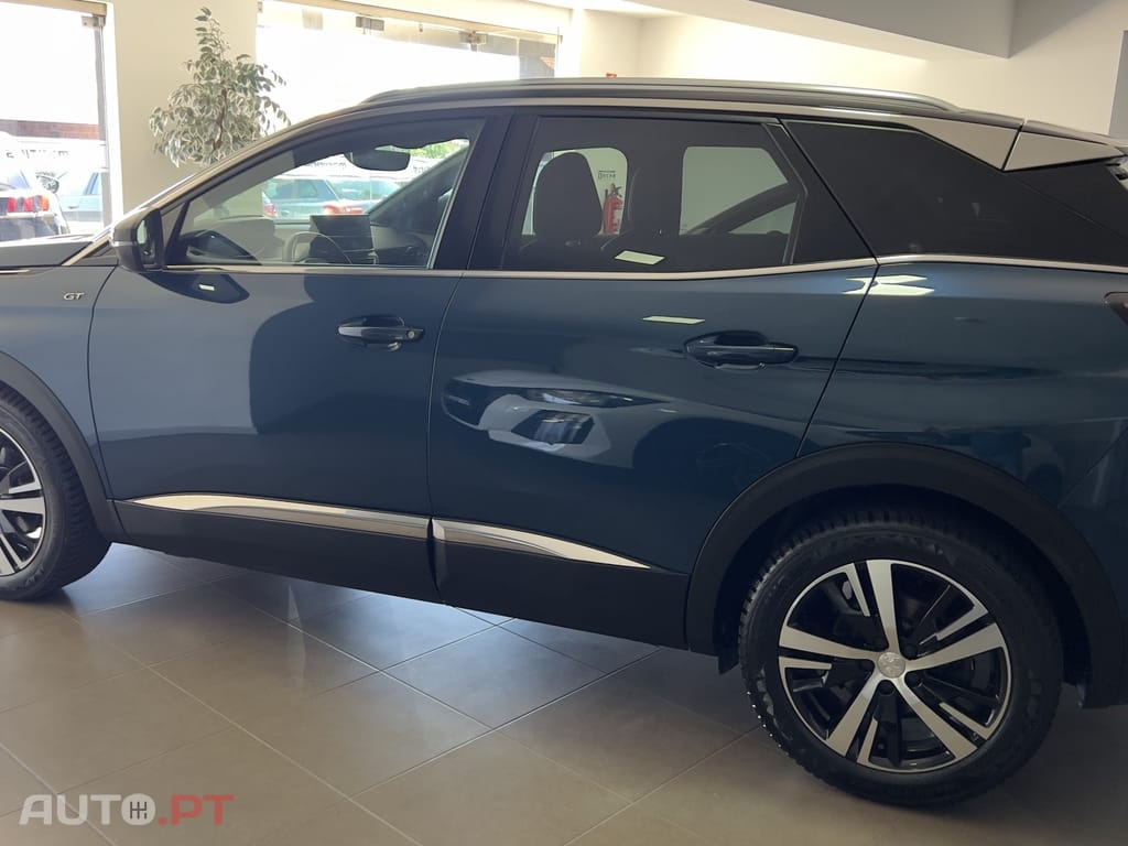 Peugeot 3008 1.2 PureTech GT EAT8