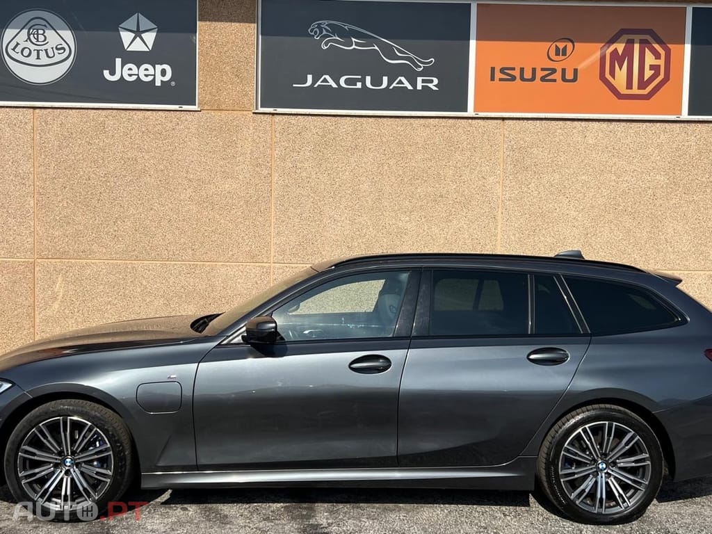 BMW 330 E Touring Pack M Auto