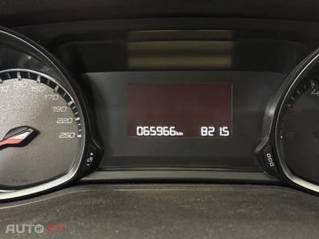 Peugeot 308 1.5 BlueHDi Business Line