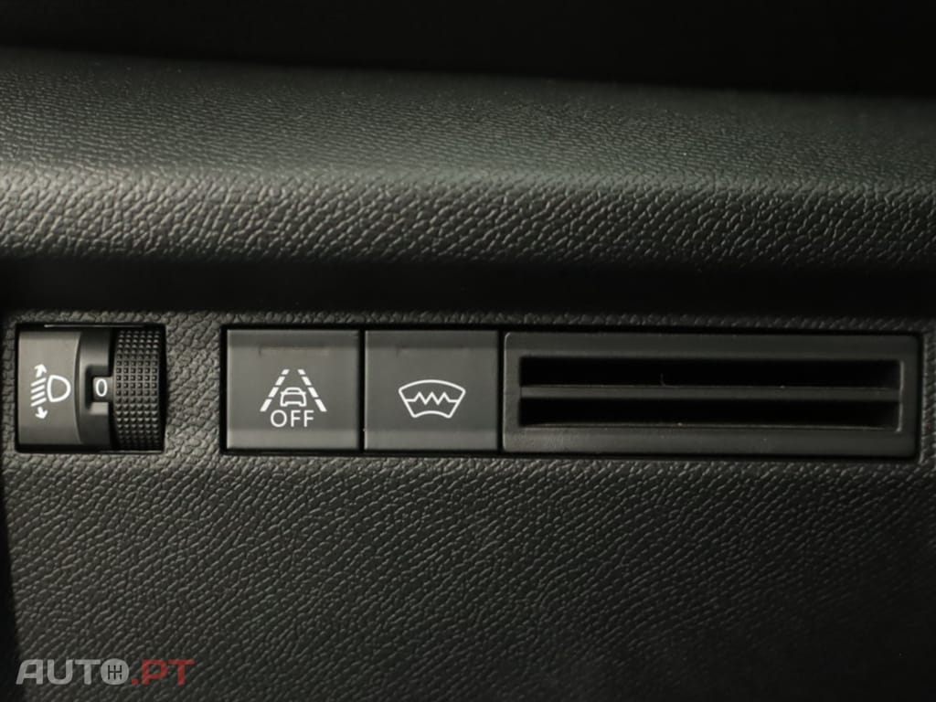 Citroen C4 C4 1.2 PureTech Plus EAT8