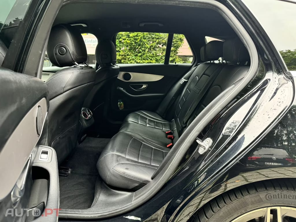Mercedes-Benz C 220 d AMG Line