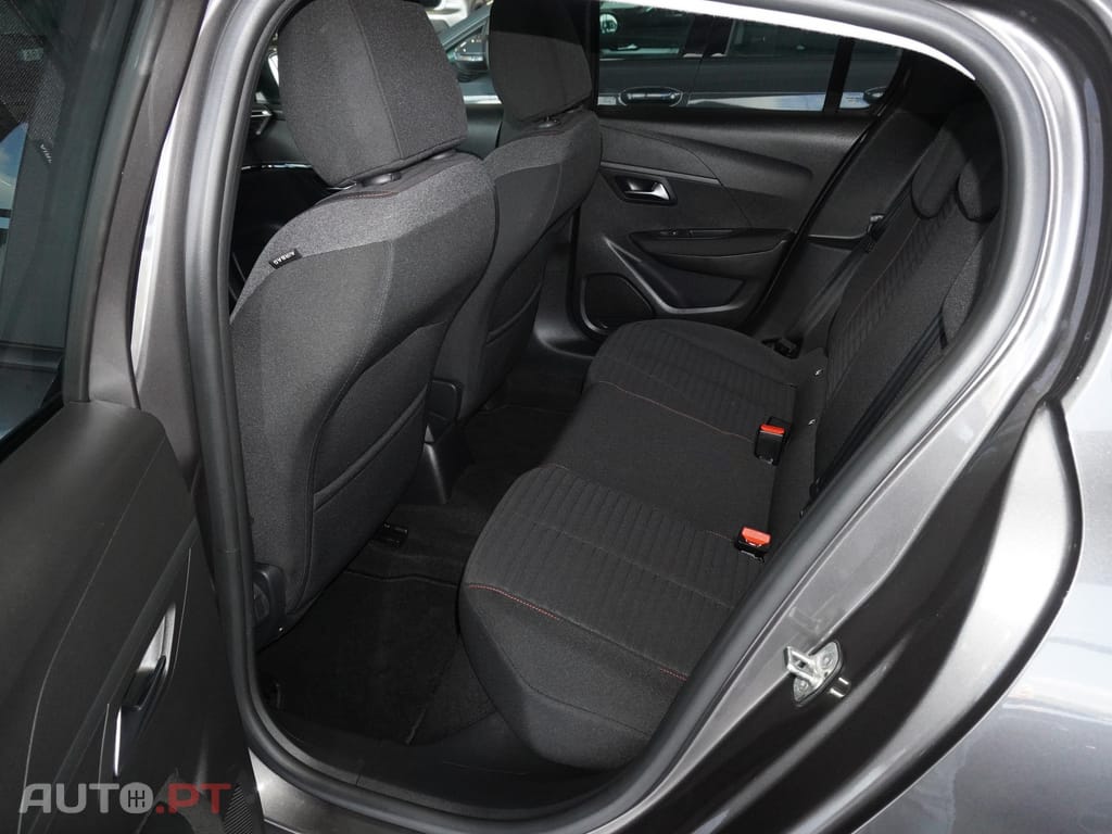 Peugeot 208 1.5 BlueHDi — fotografia 7