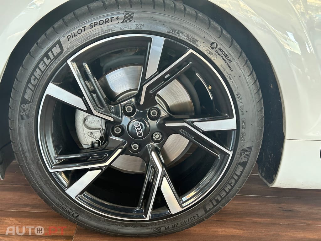Audi TT 2.0 TFSi S-line