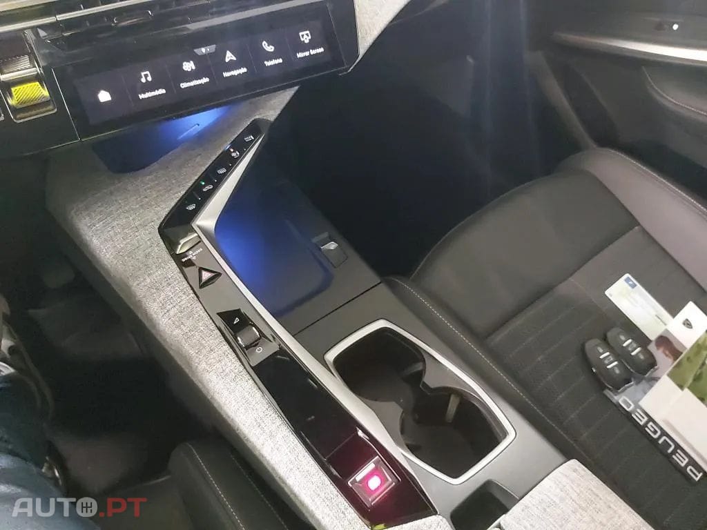 Peugeot E-3008 73 kWh Allure