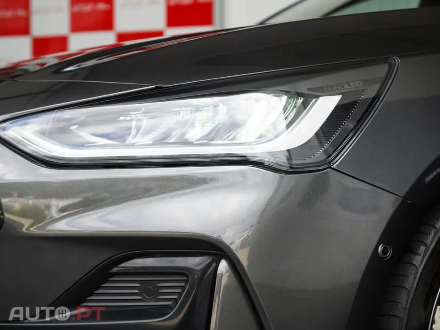 Ford Focus 1.0 EcoBoost MHEV ST-Line