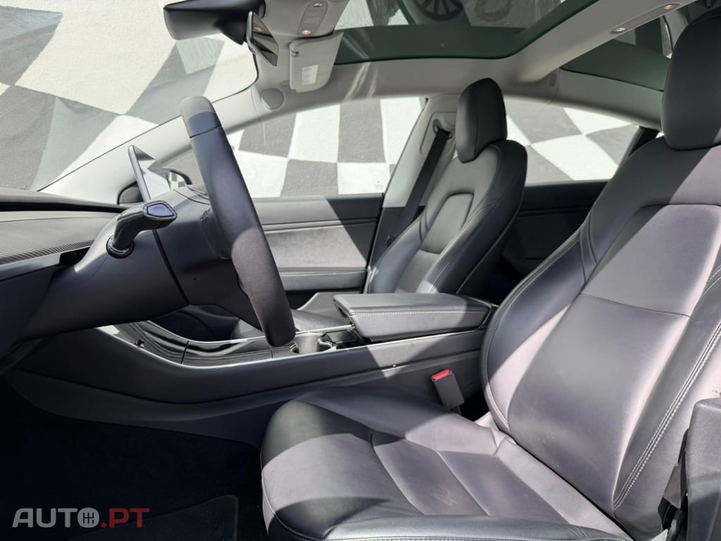 Tesla Model 3 Long Range AWD Dual Motor