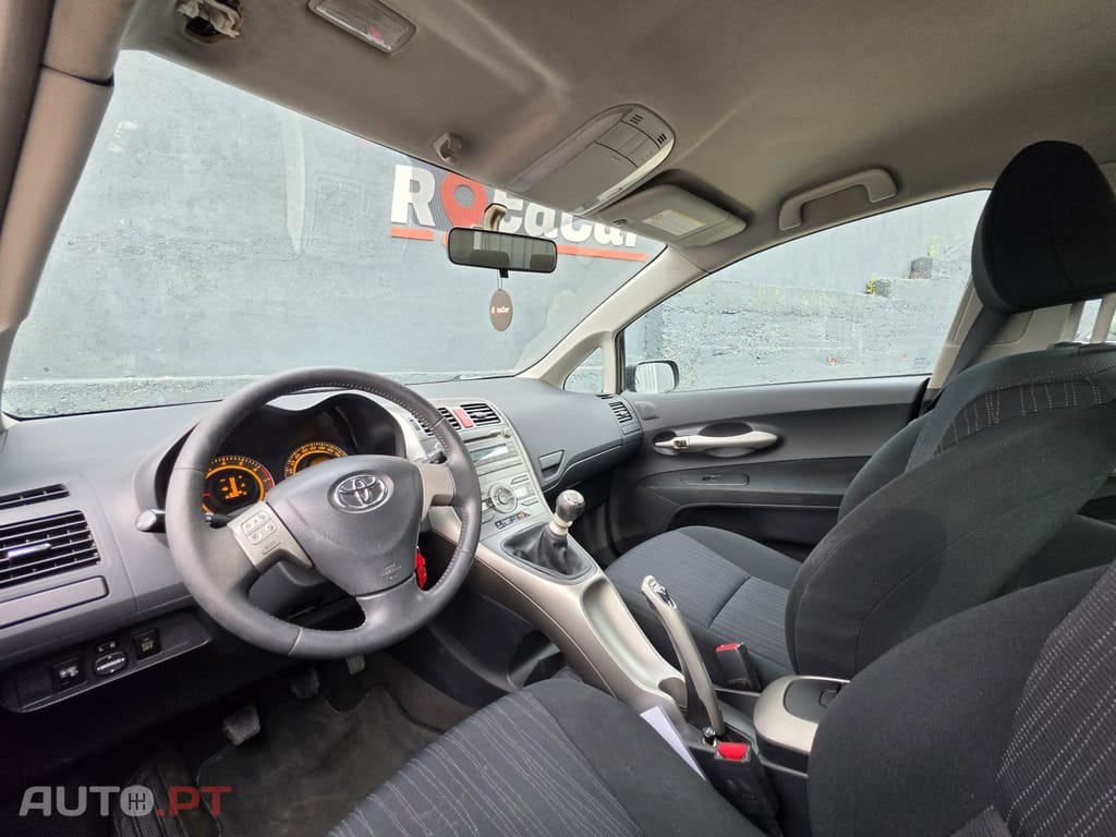 Toyota Auris 1.33 VVT-i Comfort+J16