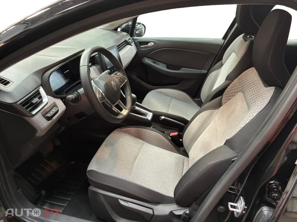 Renault Clio E-Tech Equilibre