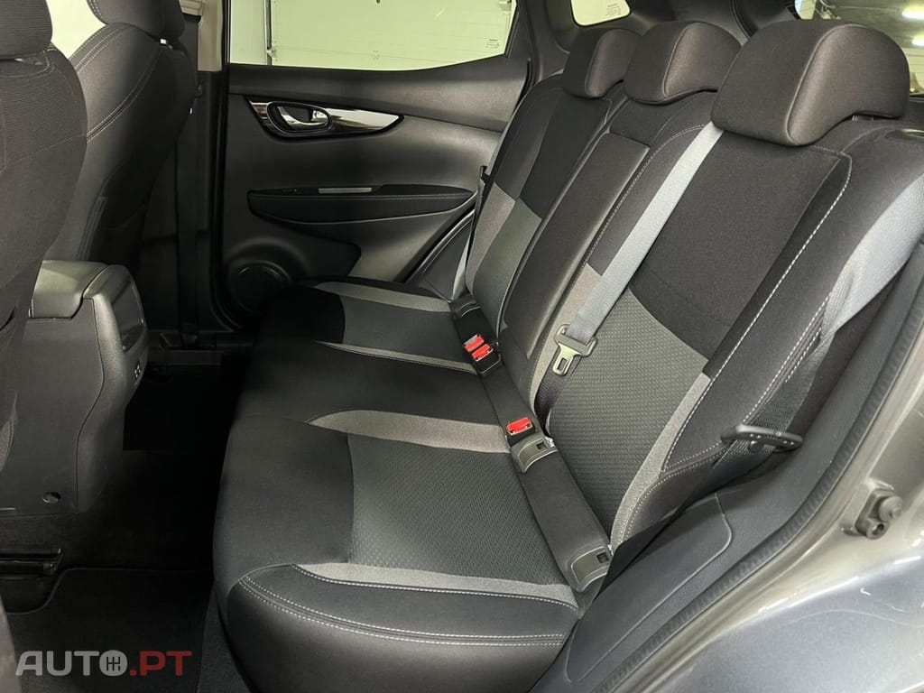Nissan Qashqai 1.3 DIG-T 140CV mHEV 6MT N-Connecta