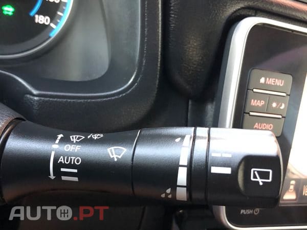 Nissan Leaf Tekna Two Tone