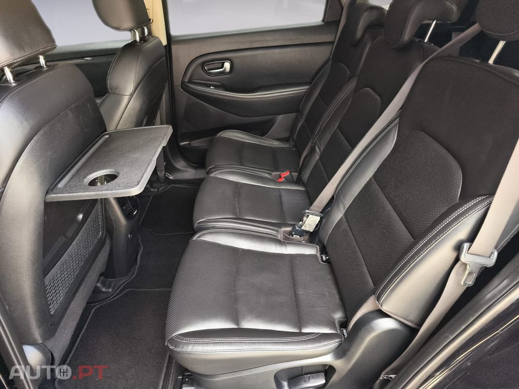 Kia Carens 1.7 CRDi ISG TX