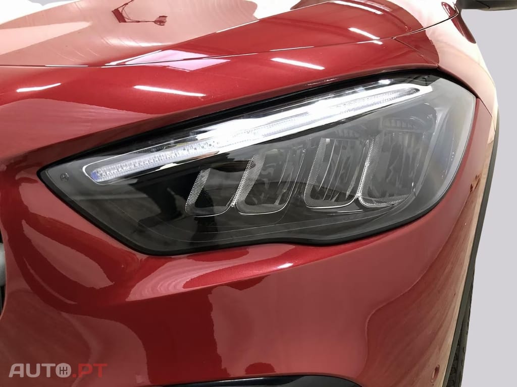 Mercedes-Benz GLA 250 I.V.A DEDUTIVEL e
