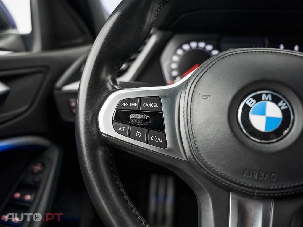 BMW 118 i Pack Desportivo M Auto