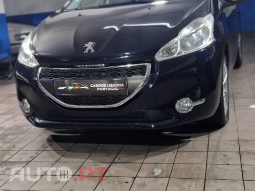Peugeot 208 1.2 VTi SE Style
